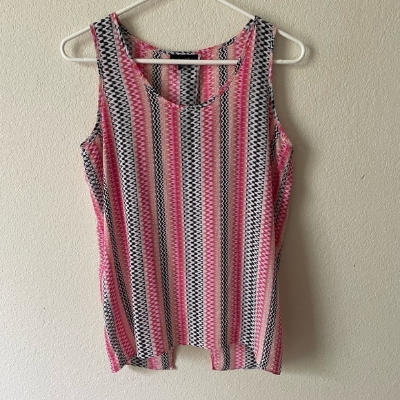Metaphor Pink and Black Tank - Picture 2 of 5